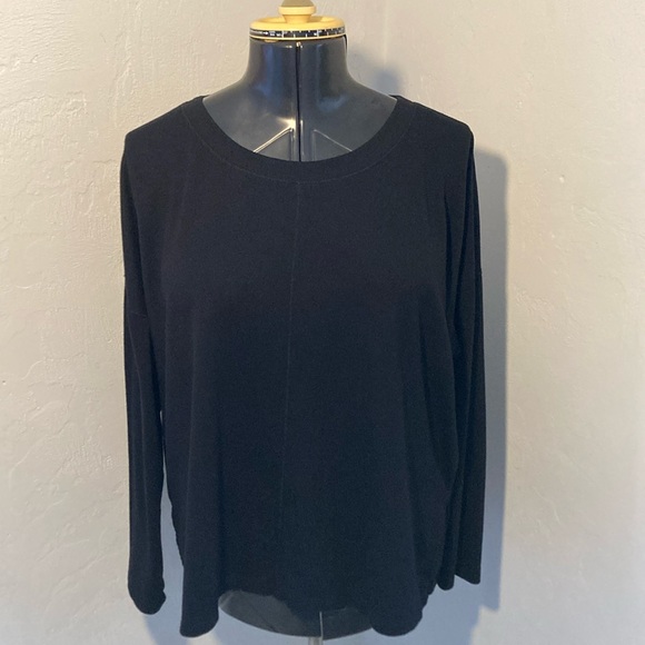 Old Navy Active Black Sweater - Picture 1 of 14